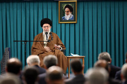 ایرانی وزارت خارجہ کے اعلیٰ عہدیداروں اور سفارت کاروں کی رہبر معظم انقلاب اسلامی سے ملاقات