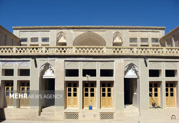 مرمت خانه تاریخی فاطمی آغاز شد مرمت خانه تاریخی فاطمی آغاز شد