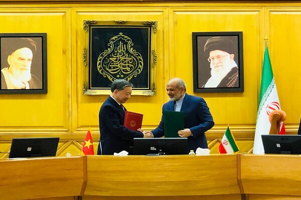 İran İçişleri Bakanı Vahidi, Vietnam Kamu Güvenliği Bakanı ile görüştü