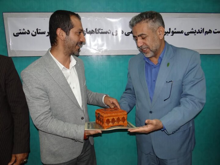 مدیران شهرستان دشتی از ظرفیت روابط عمومی ها استفاده کنند