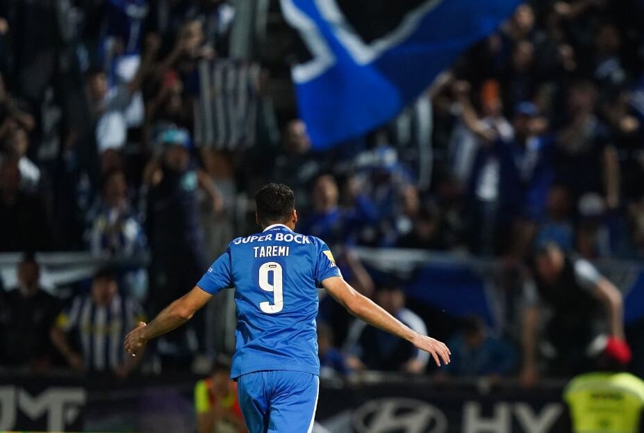 تاثیر «پوکر» روی آمار طارمی در پرتغال/ طلسم ۸۲ ساله شکست!