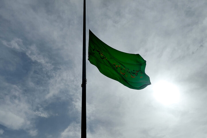 پرچم امام رضا (ع) در فردیس به اهتزاز درآمد