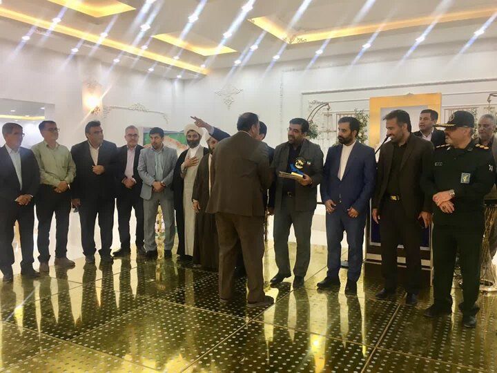 اعضای شوراهای دلوار تجلیل شدند