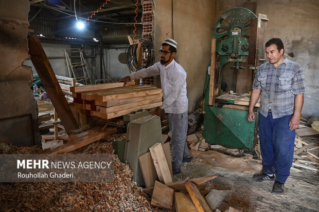 عطاآباد قطب تولید مبل در کشور