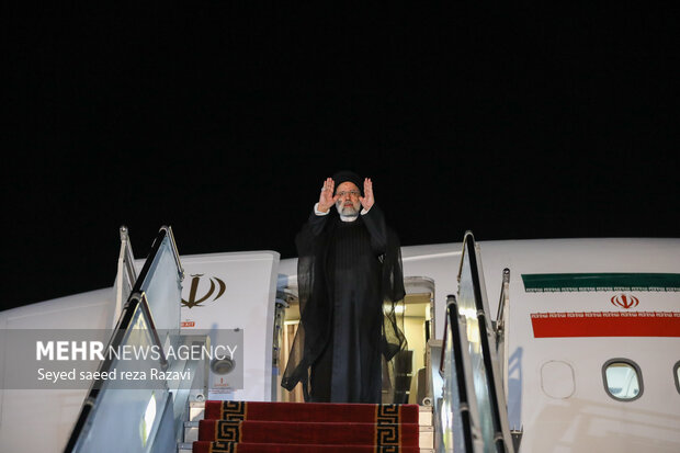 President leaves Tehran for Jakarta