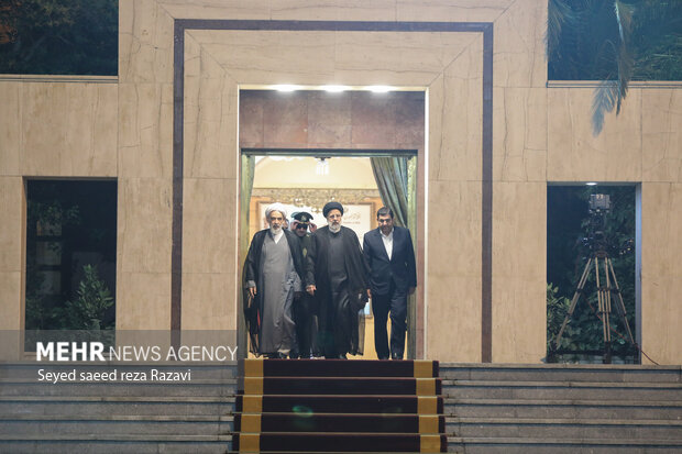 President leaves Tehran for Jakarta