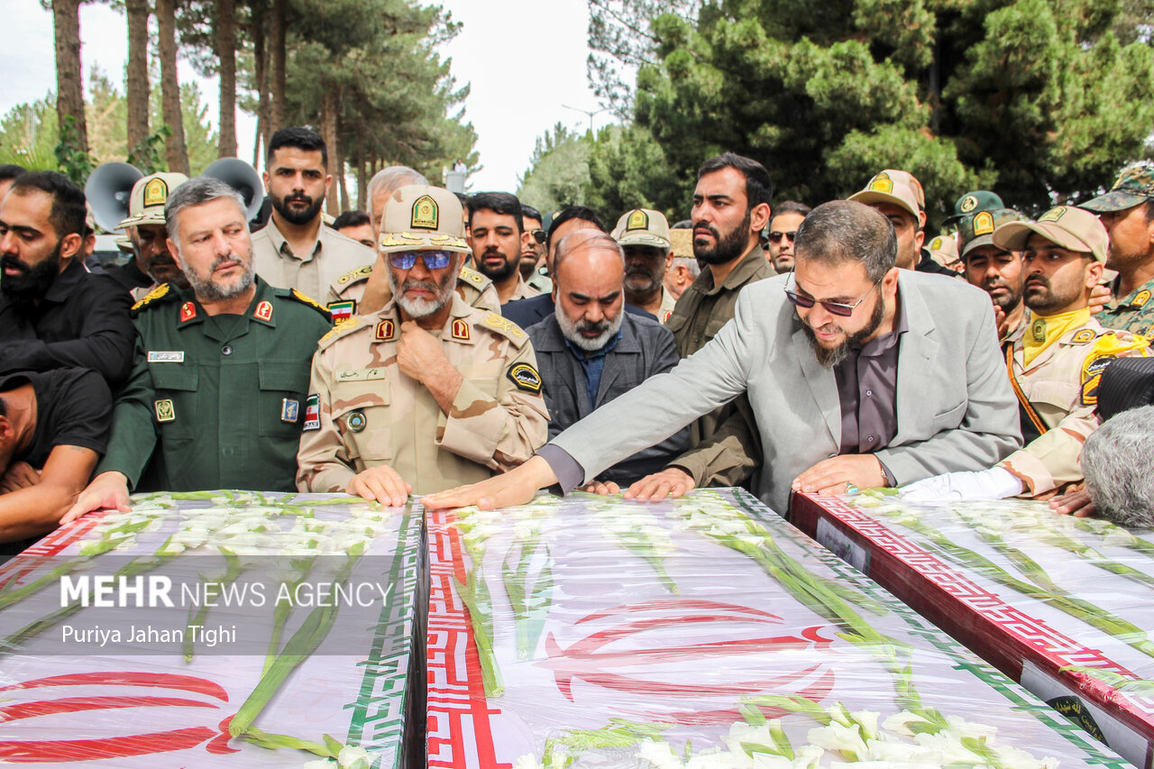 دشمنان به دنبال ایجاد تفرقه و آشوب در کشور هستند