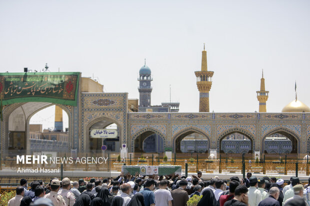 تشییع پیکر ۳ شهید حادثه تروریستی سراوان در مشهد مقدس