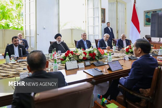  الرئيس الاندونيسي يستقبل نظيره الإيراني في قصر مرديكا