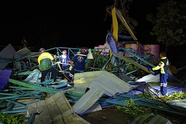 11 dead after school gym roof collapses in China