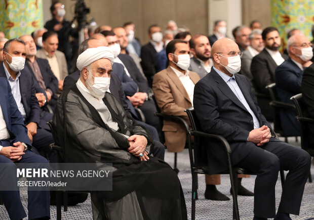 Leader's meeting with Iranian Parliament members 