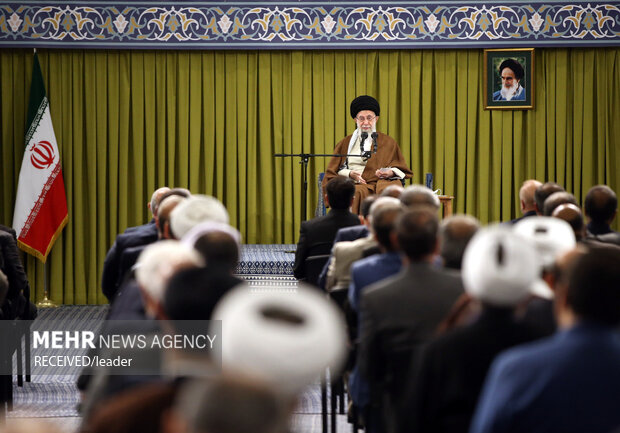 Leader's meeting with Iranian Parliament members 