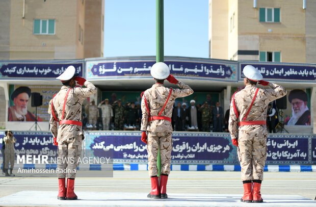 صبحگاه مشترک نیروهای مسلح به مناسبت سوم خرداد در بیرجند