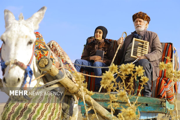 «چَرچی» آماده نمایش شد/ماجرای تبلت اهدایی به یک دانشآموز روستایی «چَرچی» آماده نمایش شد/ماجرای تبلت اهدایی به یک دانشآموز روستایی