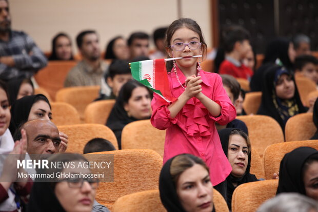 جشنواره دانش‌آموزی «ایران، جوان بمان» بوشهر