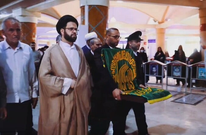 حضور خدام رضوی در گلزار شهدای بوشهر