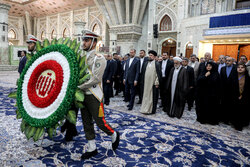 MFA officials attend Imam Khomeini's memorial ceremony