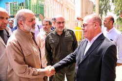 بازدید وزیر کشور از پایانه مرزی خسروی