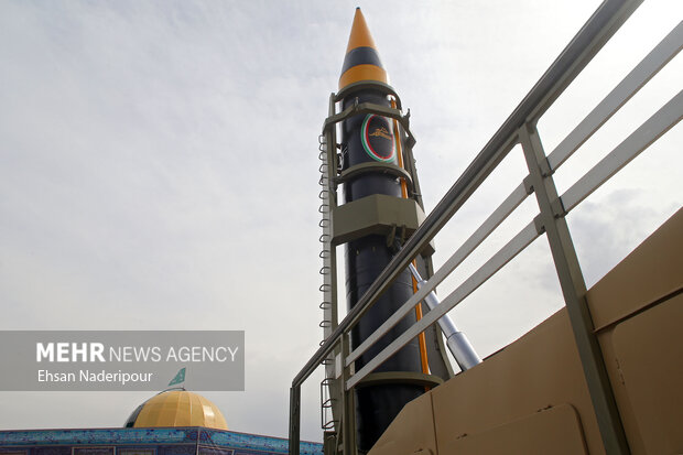 Israeli regime reacts to Iran's unveiling of new missile