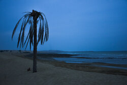 Darak village in SE Iran, where desert meets the sea