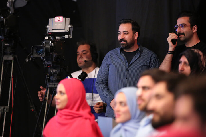 «خوش نمک» کپی هیچ برنامهای نیست/ سلبریتیها به تکرار رسیدهاند