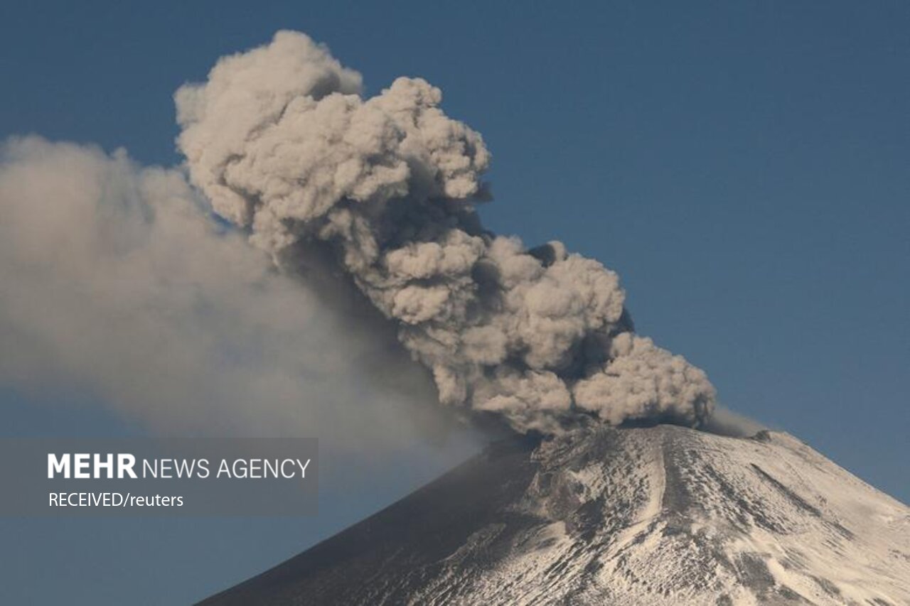 فوران آتشفشان در پارک ملی اکوادور