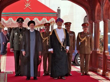 استقبال رسمی «رئیسی» از پادشاه عمان