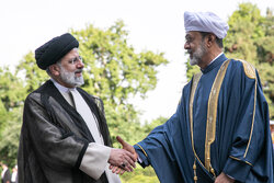 ایران-عمان سربراہان کے درمیان دستخط شدہ اسٹریٹجک تعاون کی دستاویزات پر عمل درآمد کرنے پر اتفاق
