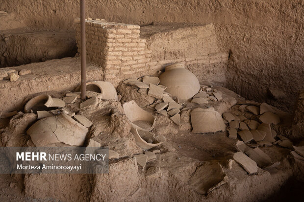 محوطه باستانی شادیاخ