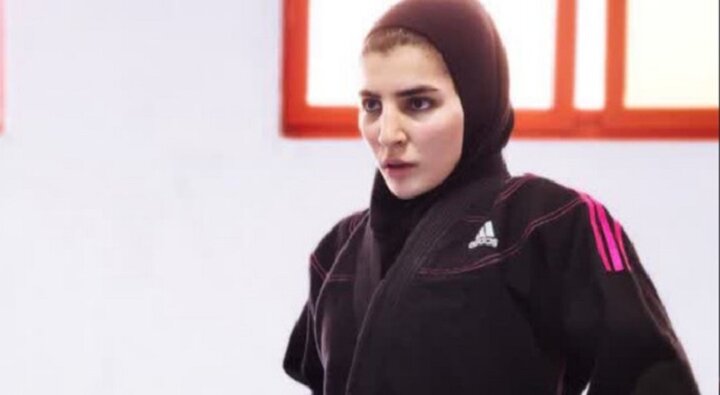فایت دختر ایرانی با رژیم صهیونیستی / بخاطر انسانهایی که کشته شدند