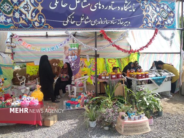 هنرنمایی ۶ قوم در هفته فرهنگی فریدن