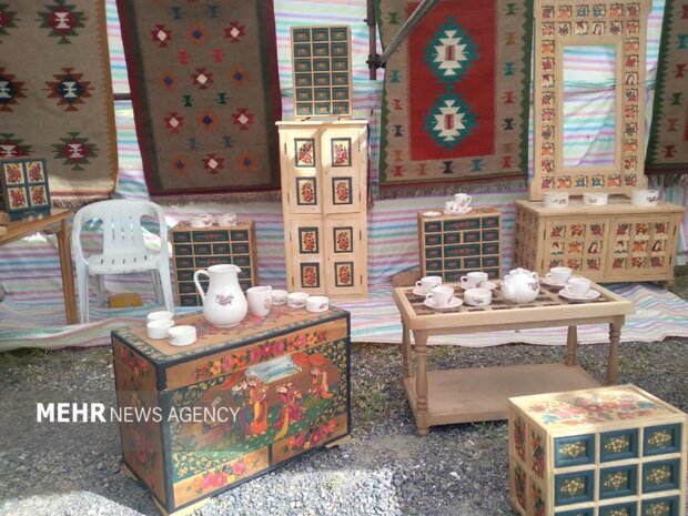 هنرنمایی ۶ قوم در هفته فرهنگی فریدن