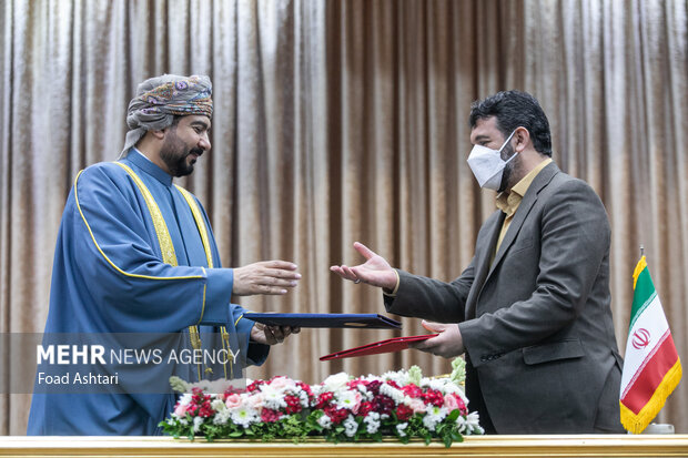 حجت عبدالملکی در مراسم استقبال رسمی رئیس جمهور ایران از پادشاه عمان و امضای تفاهمنامه بین دو کشور حضور دارد