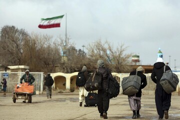 Iran sheltering 63% of Afghan refugees