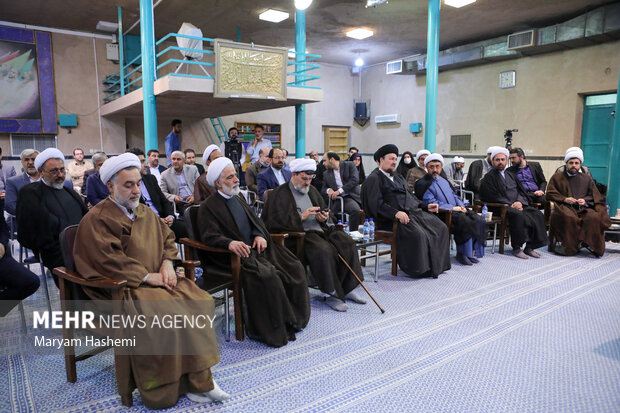 New software of Imam Khomeini's books unveiled