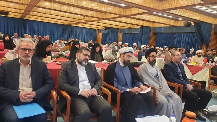 مردمیترین انقلاب هم در حدوث و هم در بقا انقلاب اسلامی ایران بود