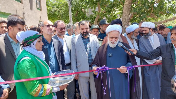 افتتاح پروژه بهسازی بافت باارزش روستای چنشت سربیشه