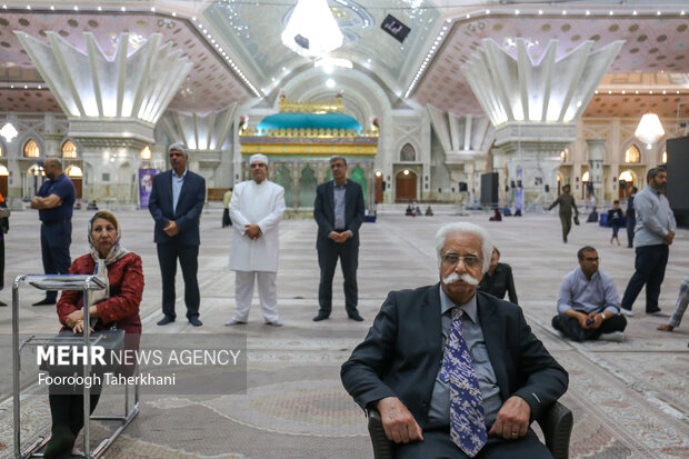 Followers of other religions visit Imam Khomeini mausoleum