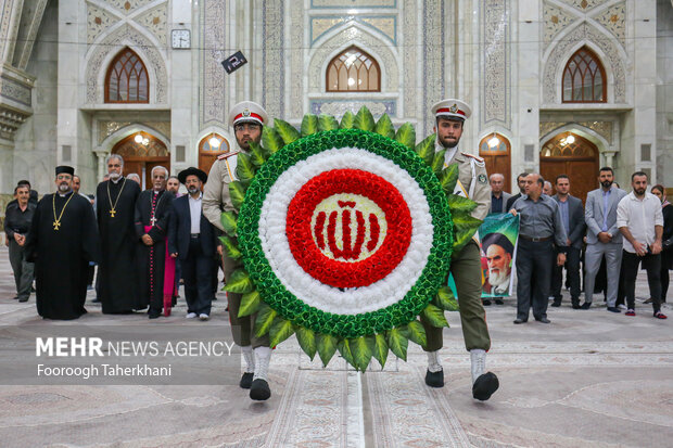 Followers of other religions visit Imam Khomeini mausoleum