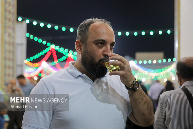 Imam Reza shrine's teahouse welcomes pilgrims
