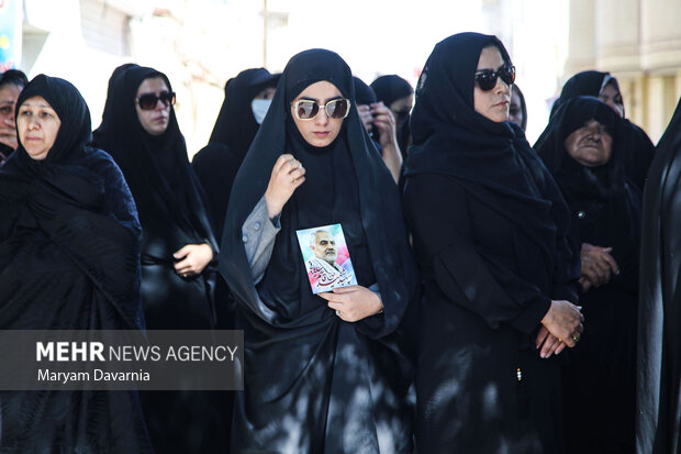 Funeral ceremony of martyred Iranian border guard in Bojnurd 