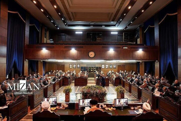 بسیاری از مشکلات به دلیل این است که به عاقبت کار خود نمیاندیشیم