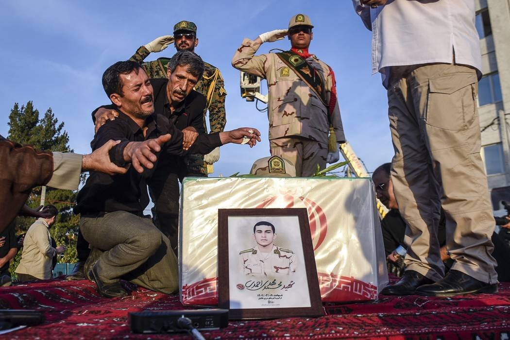 جشنی با یک میهمان ویژه/ دهه کرامت با بوی خوش پیکر مطهر شهید وطن