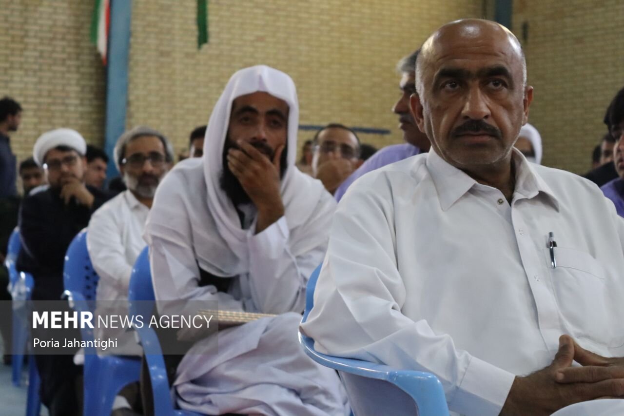 تکریم و معارفه فرمانده جدید سپاه سراوان تکریم و معارفه فرمانده جدید سپاه سراوان