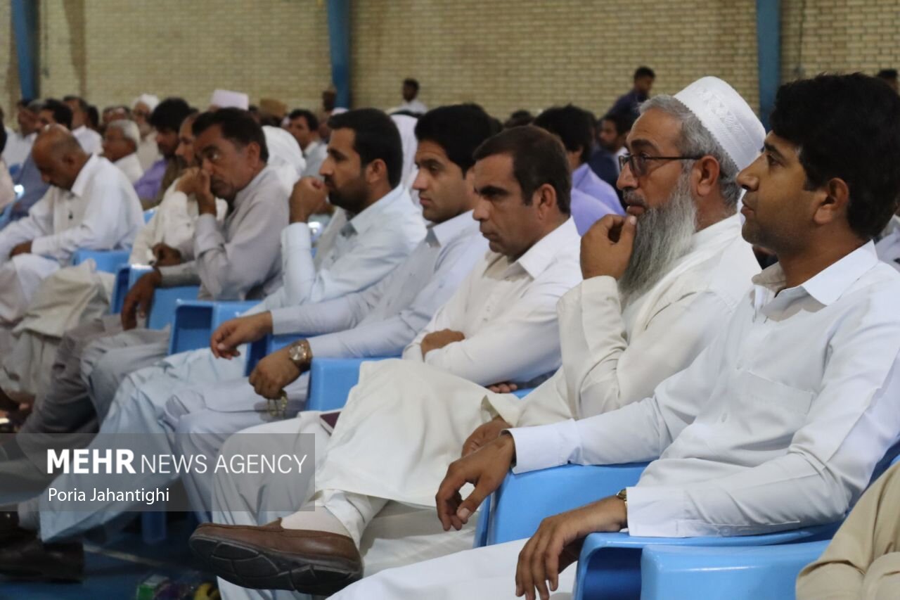 تکریم و معارفه فرمانده جدید سپاه سراوان تکریم و معارفه فرمانده جدید سپاه سراوان