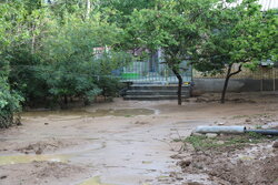 سیلاب در راه مازندران/ روستای ورازن بلده درگیر سیل