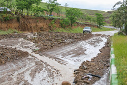 VIDEO: Flash floods cuts off Chalus-Karaj road