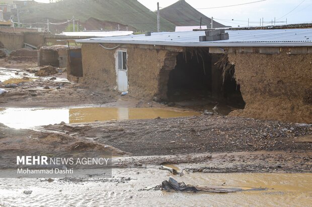 خسارات سیلاب در روستای گیلارلو شهرستان گرمی