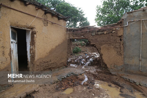 خسارات سیلاب در روستای گیلارلو شهرستان گرمی