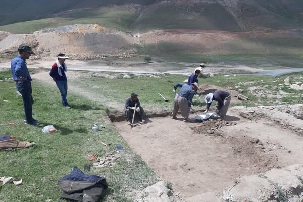 آثار ۷هزار ساله در تپه تاریخی اشنویه کشف شد